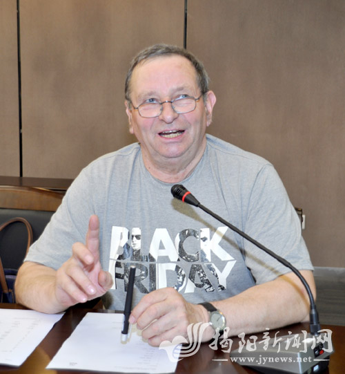 德國高級專(zhuān)家Ost:發(fā)展需要更多高素質(zhì)人才